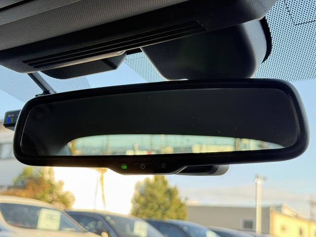 スカイライン 350GT ハイブリッド タイプSP 禁煙車 ワンオーナー メーカー8インチナビ アラウンドビューカメラ 黒革シート フルセグ 衝突軽減ブレーキ シートヒーター パワーシート ビルドインETC アダプティブクルーズコントロール 後側方支援(62枚目)