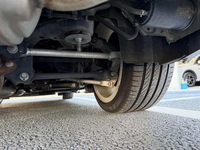 スカイライン 350GT ハイブリッド タイプSP 禁煙車 ワンオーナー メーカー8インチナビ アラウンドビューカメラ 黒革シート フルセグ 衝突軽減ブレーキ シートヒーター パワーシート ビルドインETC アダプティブクルーズコントロール 後側方支援(70枚目)