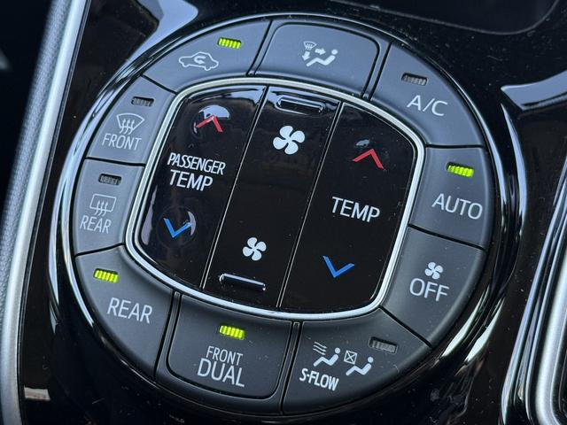 エスクァイア ハイブリッドXi 禁煙車 メーカー12インチ後席モニター メーカー10インチナビ フルセグ バックカメラ モデリスタフロントエアロ 衝突軽減ブレーキ ビルトインETC クルーズコントロール レーンキープ シートヒーター(55枚目)