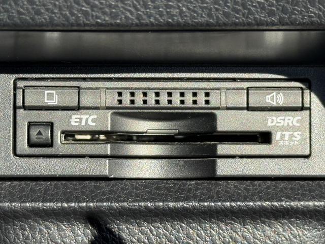 エスクァイア ハイブリッドXi 禁煙車 メーカー12インチ後席モニター メーカー10インチナビ フルセグ バックカメラ モデリスタフロントエアロ 衝突軽減ブレーキ ビルトインETC クルーズコントロール レーンキープ シートヒーター(60枚目)