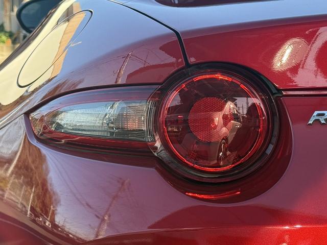 ロードスターRF VS 禁煙車 6速MT メーカーナビ 茶革シート BOSEヘッドレストスピーカー バックカメラ フルセグ シートヒーター ETC ブラインドスポットモニター レーンキープ 純正17インチアルミホイール(21枚目)