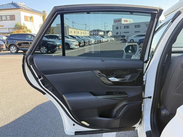 クラウンハイブリッド G-エグゼクティブ 禁煙車 純正8型ナビ アラウンドビューモニター フルセグ シートヒーター ベンチレーション アダクティブクルーズコントロール 衝突被害軽減ブレーキ クリアランスソナー ETC2.0 BSM(41枚目)