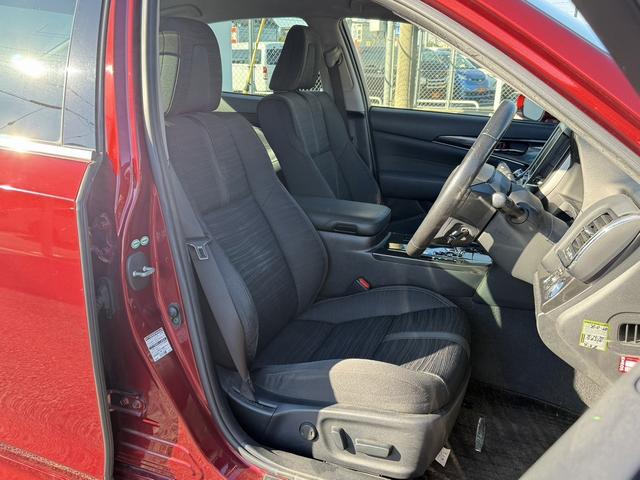 クラウンハイブリッド アスリートS 禁煙車 純正8インチナビ フルセグ バックカメラ シートヒーター ステアリングヒーター クリアランスソナー クルーズコントロール パワーシート 純正17インチアルミホイール DVD視聴可 スマートキー(15枚目)