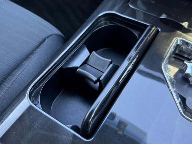 クラウンハイブリッド アスリートS 禁煙車 純正8インチナビ フルセグ バックカメラ シートヒーター ステアリングヒーター クリアランスソナー クルーズコントロール パワーシート 純正17インチアルミホイール DVD視聴可 スマートキー(54枚目)