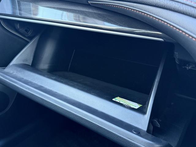 クラウンハイブリッド アスリートS 禁煙車 純正8インチナビ フルセグ バックカメラ シートヒーター ステアリングヒーター クリアランスソナー クルーズコントロール パワーシート 純正17インチアルミホイール DVD視聴可 スマートキー(57枚目)