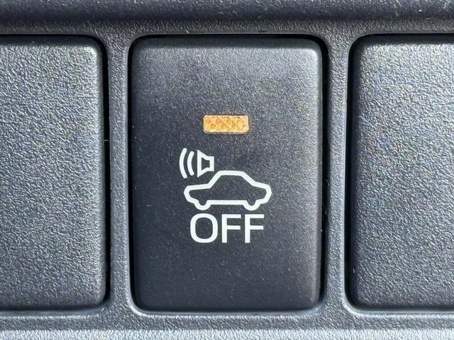 エスクァイア ハイブリッドGi 禁煙車 メーカー11インチ後席モニター 純正8型ナビ 両側電動スライドドア フルセグ バックカメラ 黒革シート シートヒーター ビルトインETC 置くだけ充電 純正15インチアルミホイール LED(62枚目)