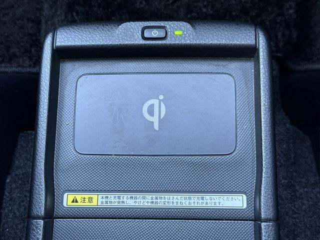 エスクァイア ハイブリッドGi 禁煙車 メーカー11インチ後席モニター 純正8型ナビ 両側電動スライドドア フルセグ バックカメラ 黒革シート シートヒーター ビルトインETC 置くだけ充電 純正15インチアルミホイール LED(66枚目)