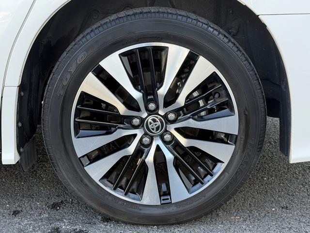 アルファード ２．５Ｓ　Ｃパッケージ　後期型　禁煙車　メーカー９型ナビ　両側電動スライドドア　黒革シート　衝突軽減ブレーキ　フルセグ　バックカメラ　シートエアコン　アダクティブクルーズコントロール　パワーシート　デジタルインナーミラー（32枚目）