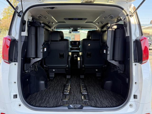 アルファード ２．５Ｓ　Ｃパッケージ　後期型　禁煙車　メーカー９型ナビ　両側電動スライドドア　黒革シート　衝突軽減ブレーキ　フルセグ　バックカメラ　シートエアコン　アダクティブクルーズコントロール　パワーシート　デジタルインナーミラー（38枚目）