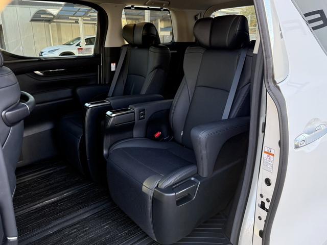 アルファード ２．５Ｓ　Ｃパッケージ　後期型　禁煙車　メーカー９型ナビ　両側電動スライドドア　黒革シート　衝突軽減ブレーキ　フルセグ　バックカメラ　シートエアコン　アダクティブクルーズコントロール　パワーシート　デジタルインナーミラー（47枚目）