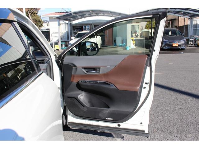 ハリアーハイブリッド Ｚ　禁煙車　モデリスタフルエアロ　ＪＢＬサウンド　純正１２．３型ナビ　オプション１００Ｖ電源　セーフティセンス　フルセグＴＶ　ブラインドスポットモニター　ハンズフリーパワーバックドア　ビルドインＥＴＣ（37枚目）