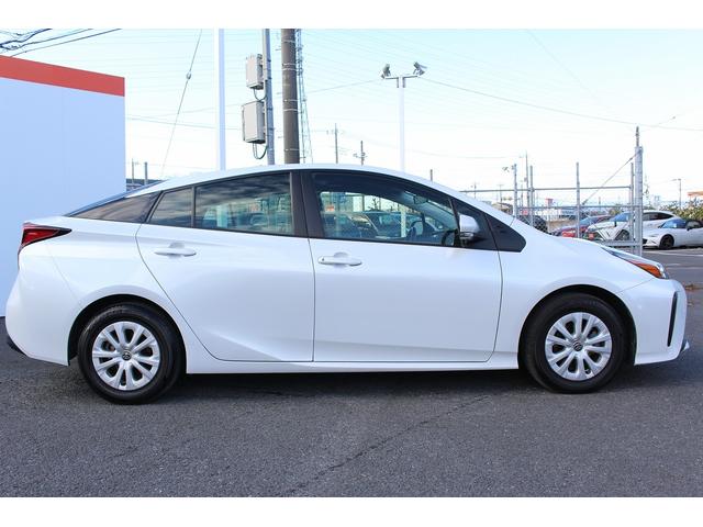 プリウス S 後期型 禁煙車 パノラマビューモニター セーフティセンス 純正ナビ インテリジェントクリアランスソナー ビルドインETC AC100V電源 純正15インチアルミホイール LEDヘッドライト(9枚目)