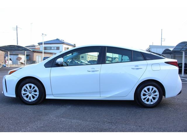 プリウス S 後期型 禁煙車 パノラマビューモニター セーフティセンス 純正ナビ インテリジェントクリアランスソナー ビルドインETC AC100V電源 純正15インチアルミホイール LEDヘッドライト(11枚目)