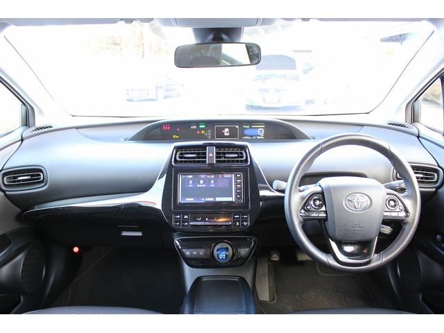 プリウス S 後期型 禁煙車 パノラマビューモニター セーフティセンス 純正ナビ インテリジェントクリアランスソナー ビルドインETC AC100V電源 純正15インチアルミホイール LEDヘッドライト(17枚目)