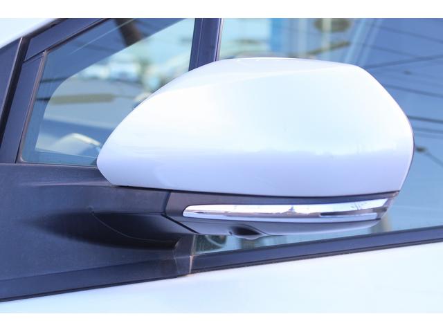 プリウス S 後期型 禁煙車 パノラマビューモニター セーフティセンス 純正ナビ インテリジェントクリアランスソナー ビルドインETC AC100V電源 純正15インチアルミホイール LEDヘッドライト(29枚目)