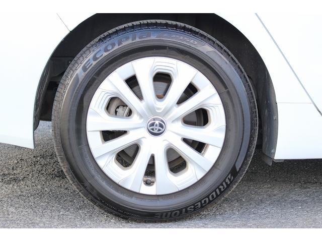 プリウス S 後期型 禁煙車 パノラマビューモニター セーフティセンス 純正ナビ インテリジェントクリアランスソナー ビルドインETC AC100V電源 純正15インチアルミホイール LEDヘッドライト(31枚目)