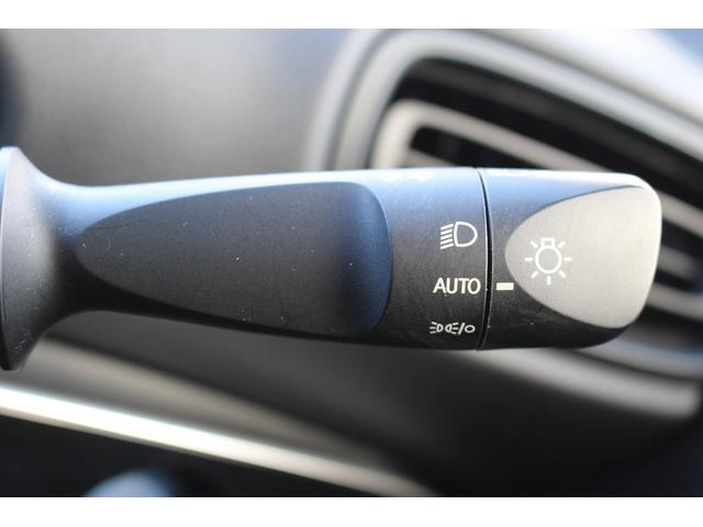 プリウス S 後期型 禁煙車 パノラマビューモニター セーフティセンス 純正ナビ インテリジェントクリアランスソナー ビルドインETC AC100V電源 純正15インチアルミホイール LEDヘッドライト(51枚目)