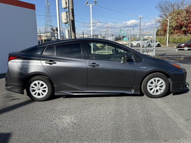 プリウス S 後期型 禁煙車 ワンオーナー モデリスタフルエアロ 純正9インチディスプレイ フルセグ バックカメラ 衝突軽減ブレーキ アダプティブクルーズコントロール ビルトインETC2.0 Bluetooth接続(9枚目)