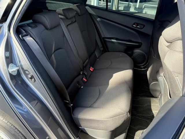 プリウス S 後期型 禁煙車 ワンオーナー モデリスタフルエアロ 純正9インチディスプレイ フルセグ バックカメラ 衝突軽減ブレーキ アダプティブクルーズコントロール ビルトインETC2.0 Bluetooth接続(16枚目)