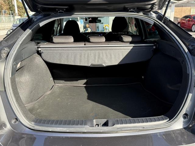 プリウス S 後期型 禁煙車 ワンオーナー モデリスタフルエアロ 純正9インチディスプレイ フルセグ バックカメラ 衝突軽減ブレーキ アダプティブクルーズコントロール ビルトインETC2.0 Bluetooth接続(40枚目)