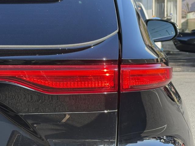 TOYOTA HARRIER Z LEATHER PACKAGE