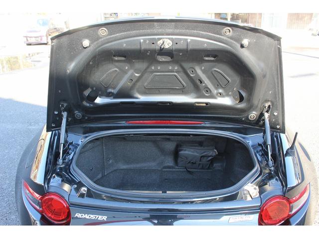 ロードスター ＲＳ　禁煙車　６速ＭＴ　ＭＡＺＤＡＳＰＥＤＥフルエアロ　柿本マフラー　純正ナビ　ＲＥＣＡＲＯシート　ＢＯＳＥ　シートヒーター　ＥＴＣ　フルセグ　Ｂｌｕｅｔｏｏｔｈ　純正１６インチアルミホイール　レーンキープ（40枚目）