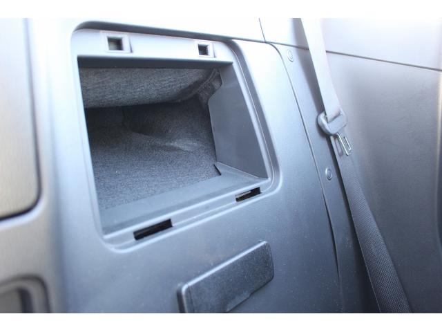 ロードスター ＲＳ　禁煙車　６速ＭＴ　ＭＡＺＤＡＳＰＥＤＥフルエアロ　柿本マフラー　純正ナビ　ＲＥＣＡＲＯシート　ＢＯＳＥ　シートヒーター　ＥＴＣ　フルセグ　Ｂｌｕｅｔｏｏｔｈ　純正１６インチアルミホイール　レーンキープ（69枚目）