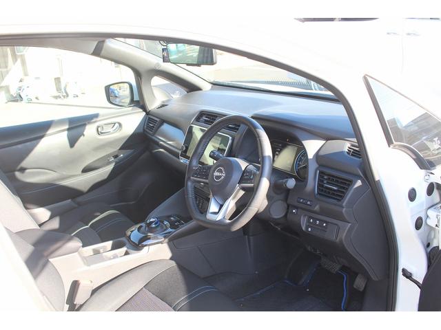 リーフ X Vセレクション 禁煙車寒冷地仕様インテリジェントルームミラーニッサンコネクト9型ナビ地デジ360度カメラ衝突軽減プロパイロット シートヒーターBluetooth接続 クリアランスソナーパークアシスト踏み間違い防止(28枚目)