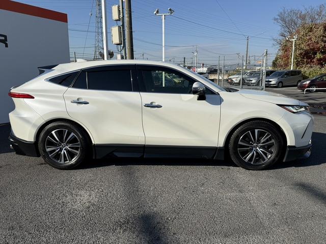 ハリアーハイブリッド Ｇ　ＧＲフルエアロ　ＯＰブラインドスポットミニター　純正８インチナビ　フルセグ　バックカメラ　衝突軽減ブレーキ　デジタルインナーミラー　パワーシート　パワーバックドア　コーナーセンサー　Ｂｌｕｅｔｏｏｔｈ（9枚目）