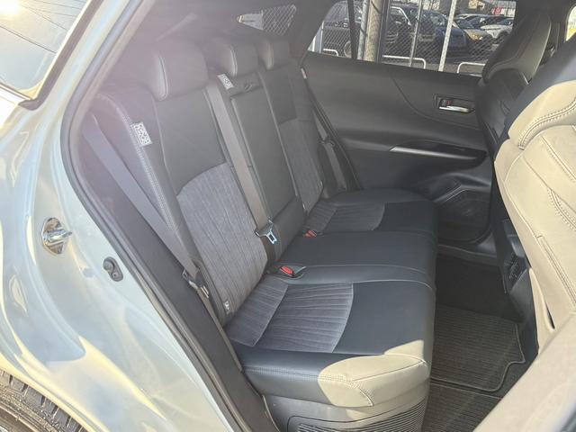 ハリアーハイブリッド Ｇ　ＧＲフルエアロ　ＯＰブラインドスポットミニター　純正８インチナビ　フルセグ　バックカメラ　衝突軽減ブレーキ　デジタルインナーミラー　パワーシート　パワーバックドア　コーナーセンサー　Ｂｌｕｅｔｏｏｔｈ（16枚目）