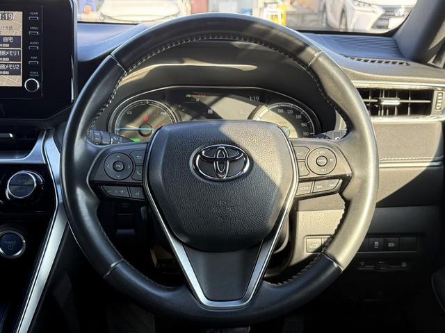 ハリアーハイブリッド Ｇ　ＧＲフルエアロ　ＯＰブラインドスポットミニター　純正８インチナビ　フルセグ　バックカメラ　衝突軽減ブレーキ　デジタルインナーミラー　パワーシート　パワーバックドア　コーナーセンサー　Ｂｌｕｅｔｏｏｔｈ（19枚目）