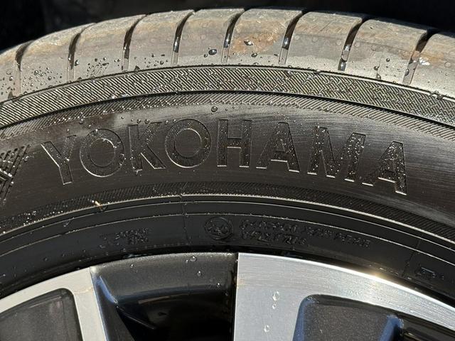 ハリアーハイブリッド Ｇ　ＧＲフルエアロ　ＯＰブラインドスポットミニター　純正８インチナビ　フルセグ　バックカメラ　衝突軽減ブレーキ　デジタルインナーミラー　パワーシート　パワーバックドア　コーナーセンサー　Ｂｌｕｅｔｏｏｔｈ（34枚目）