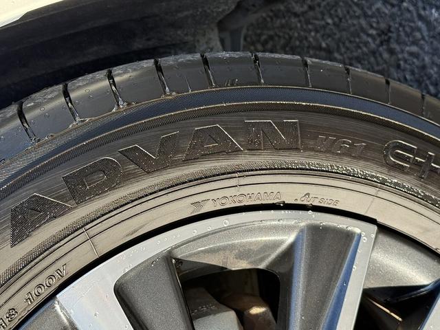 ハリアーハイブリッド Ｇ　ＧＲフルエアロ　ＯＰブラインドスポットミニター　純正８インチナビ　フルセグ　バックカメラ　衝突軽減ブレーキ　デジタルインナーミラー　パワーシート　パワーバックドア　コーナーセンサー　Ｂｌｕｅｔｏｏｔｈ（35枚目）