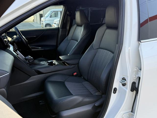 ハリアーハイブリッド Ｇ　ＧＲフルエアロ　ＯＰブラインドスポットミニター　純正８インチナビ　フルセグ　バックカメラ　衝突軽減ブレーキ　デジタルインナーミラー　パワーシート　パワーバックドア　コーナーセンサー　Ｂｌｕｅｔｏｏｔｈ（46枚目）