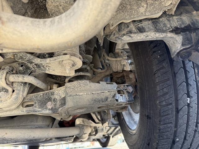 ハリアーハイブリッド Ｇ　ＧＲフルエアロ　ＯＰブラインドスポットミニター　純正８インチナビ　フルセグ　バックカメラ　衝突軽減ブレーキ　デジタルインナーミラー　パワーシート　パワーバックドア　コーナーセンサー　Ｂｌｕｅｔｏｏｔｈ（77枚目）