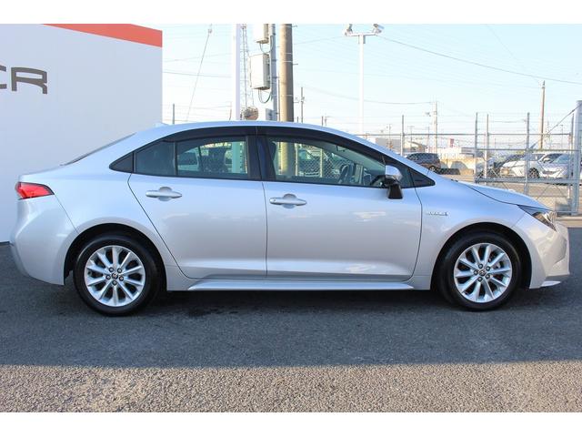 カローラ ハイブリッド S 禁煙車 純正ナビ バックカメラ 衝突軽減ブレーキ クリアランスソナー クルーズコントロール レーンキープアシスト オートハイビーム Bluetooth LEDヘッドライト ETC アップルカープレイ(9枚目)