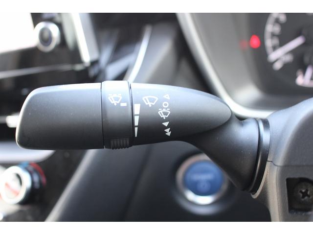 カローラ ハイブリッド S 禁煙車 純正ナビ バックカメラ 衝突軽減ブレーキ クリアランスソナー クルーズコントロール レーンキープアシスト オートハイビーム Bluetooth LEDヘッドライト ETC アップルカープレイ(50枚目)