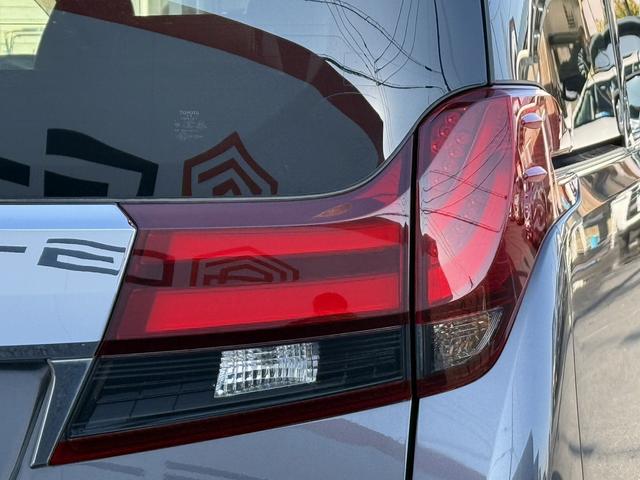 TOYOTA ALPHARD 3.5SA