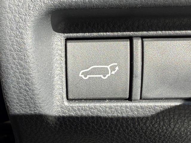 ハリアーハイブリッド G 禁煙車 ブラインドスポットモニター 純正12.3インチナビ フルセグ バックカメラ アダプティブクルーズコントロール 電動リアゲート ビルトインETC2.0 シートヒーター 純正18インチアルミ(5枚目)