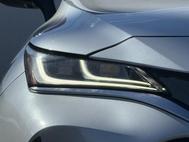 ハリアーハイブリッド G 禁煙車 ブラインドスポットモニター 純正12.3インチナビ フルセグ バックカメラ アダプティブクルーズコントロール 電動リアゲート ビルトインETC2.0 シートヒーター 純正18インチアルミ(12枚目)