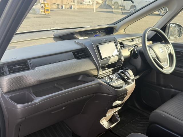 HONDA FREED PLUS HYBRID HYBRID B