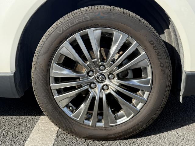 ハリアーハイブリッド Z レザーパッケージ 禁煙車 純正12.3インチナビ JBLサウンド 電動リアゲート アラウンドビューカメラ フルセグ シートエアコン ビルドインETC2.0 黒革シート パワーシート ステアリングヒーター 純正19AW(14枚目)