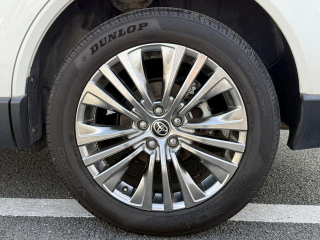 ハリアーハイブリッド Z レザーパッケージ 禁煙車 純正12.3インチナビ JBLサウンド 電動リアゲート アラウンドビューカメラ フルセグ シートエアコン ビルドインETC2.0 黒革シート パワーシート ステアリングヒーター 純正19AW(32枚目)