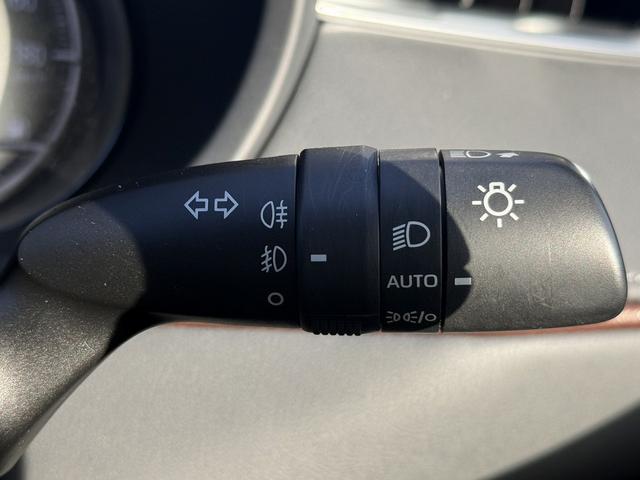 ハリアーハイブリッド Z レザーパッケージ 禁煙車 純正12.3インチナビ JBLサウンド 電動リアゲート アラウンドビューカメラ フルセグ シートエアコン ビルドインETC2.0 黒革シート パワーシート ステアリングヒーター 純正19AW(55枚目)