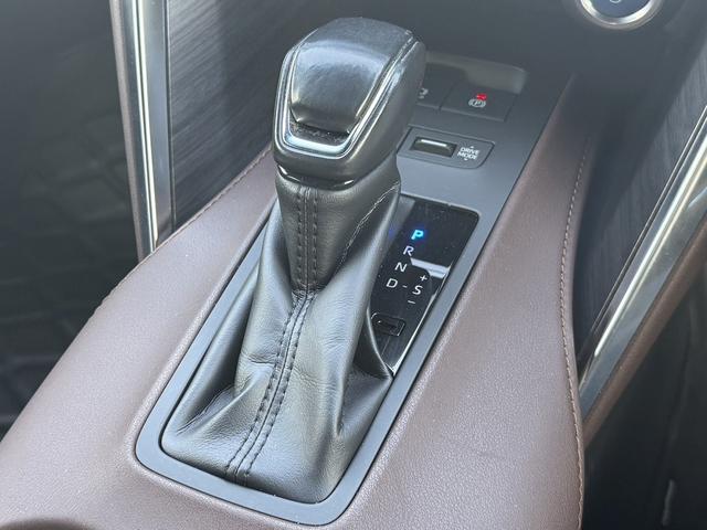 ハリアーハイブリッド Z レザーパッケージ 禁煙車 純正12.3インチナビ JBLサウンド 電動リアゲート アラウンドビューカメラ フルセグ シートエアコン ビルドインETC2.0 黒革シート パワーシート ステアリングヒーター 純正19AW(62枚目)