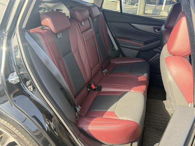 レヴォーグ STIスポーツ EX 禁煙車 レザーシート ハーマンカードン10スピーカー メモリー&メモリ付きパワーシート 衝突軽減 運転支援 電動リアゲート ステア連動ランプ ブラインドスポット 360度カメラ 11.6型純正ナビ(16枚目)