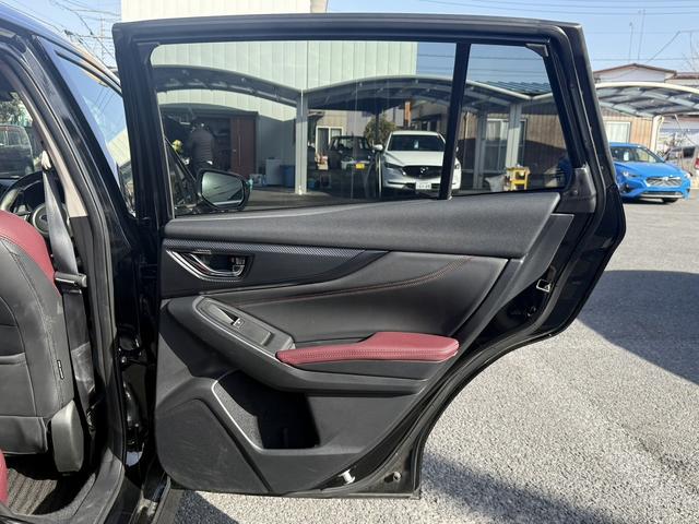 レヴォーグ STIスポーツ EX 禁煙車 レザーシート ハーマンカードン10スピーカー メモリー&メモリ付きパワーシート 衝突軽減 運転支援 電動リアゲート ステア連動ランプ ブラインドスポット 360度カメラ 11.6型純正ナビ(38枚目)