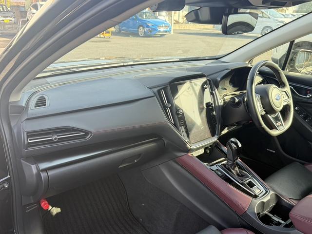 レヴォーグ STIスポーツ EX 禁煙車 レザーシート ハーマンカードン10スピーカー メモリー&メモリ付きパワーシート 衝突軽減 運転支援 電動リアゲート ステア連動ランプ ブラインドスポット 360度カメラ 11.6型純正ナビ(45枚目)