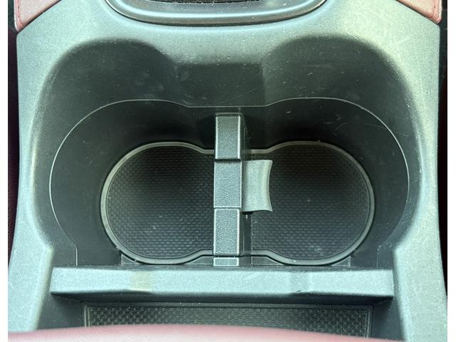 レヴォーグ STIスポーツ EX 禁煙車 レザーシート ハーマンカードン10スピーカー メモリー&メモリ付きパワーシート 衝突軽減 運転支援 電動リアゲート ステア連動ランプ ブラインドスポット 360度カメラ 11.6型純正ナビ(69枚目)