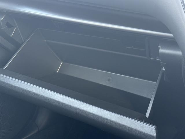 レヴォーグ STIスポーツ EX 禁煙車 レザーシート ハーマンカードン10スピーカー メモリー&メモリ付きパワーシート 衝突軽減 運転支援 電動リアゲート ステア連動ランプ ブラインドスポット 360度カメラ 11.6型純正ナビ(74枚目)